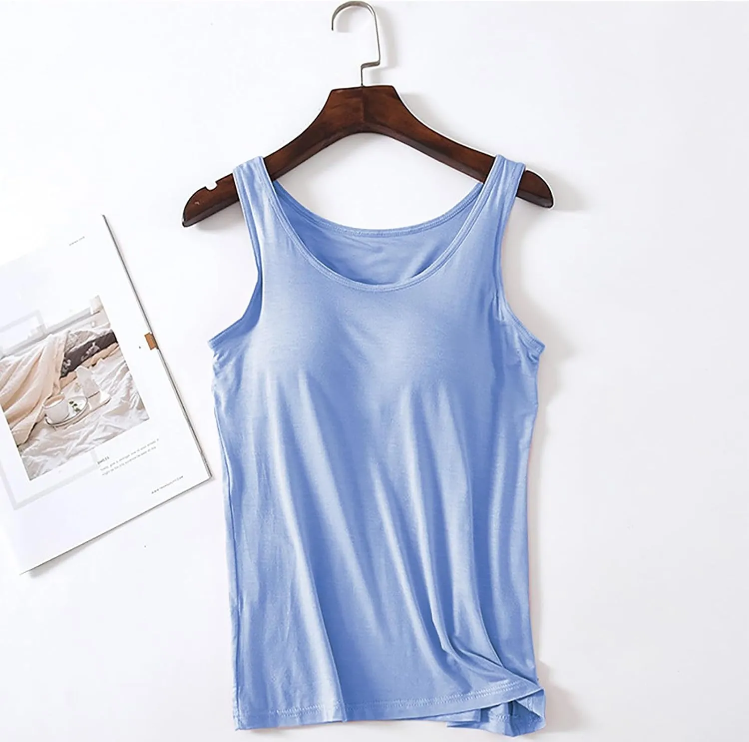 Built in Bra Tank Tops for Women Tee Summer Basic Workout Top Camisole Casual Wide Strap Sleevless Layer 2025
