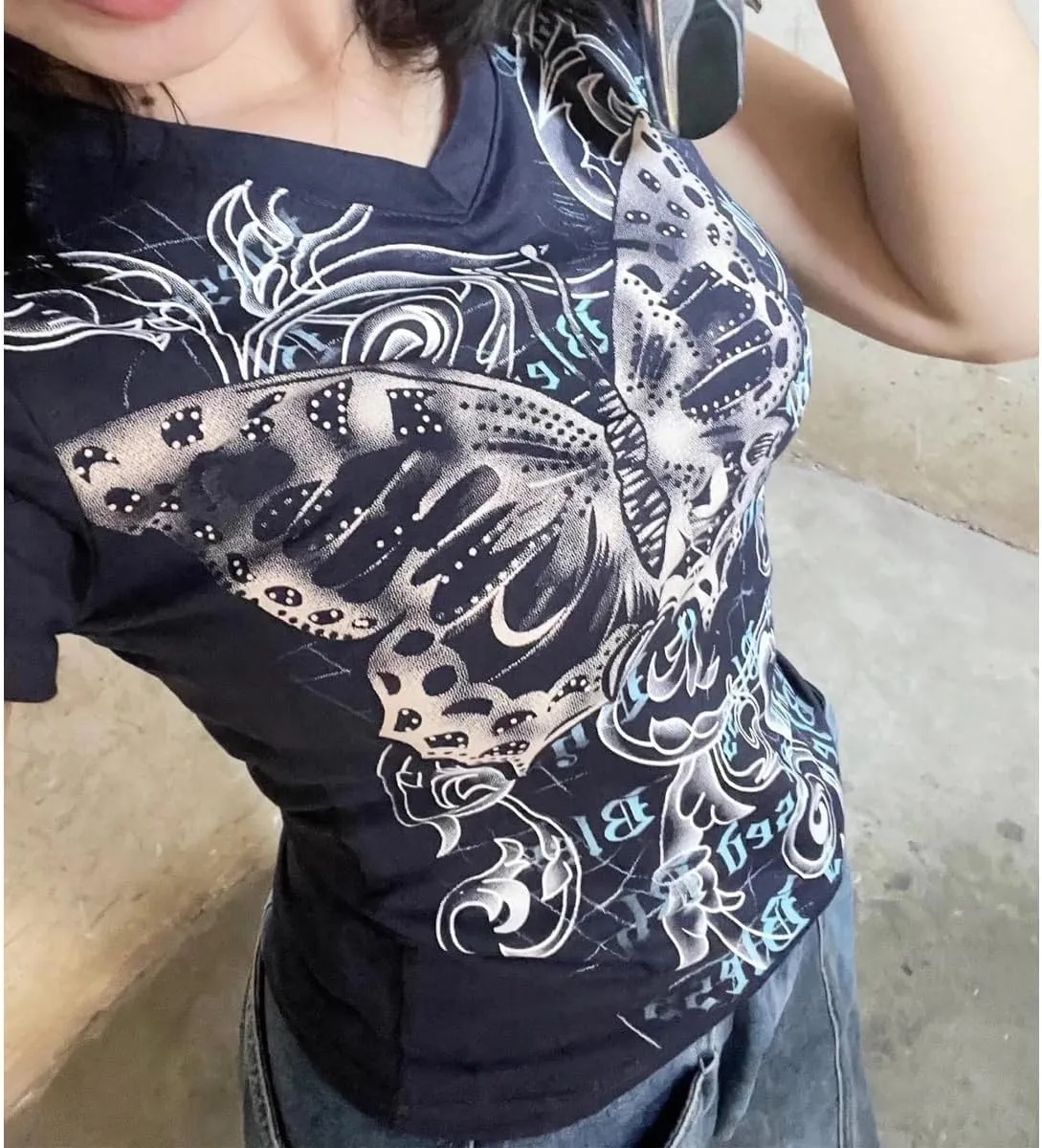 Grunge Shirts Emo Clothes Teen Girls Vintage Graphic Tee Y2k 2000s Goth Top Women Mcbling Short Sleeve Streetwear