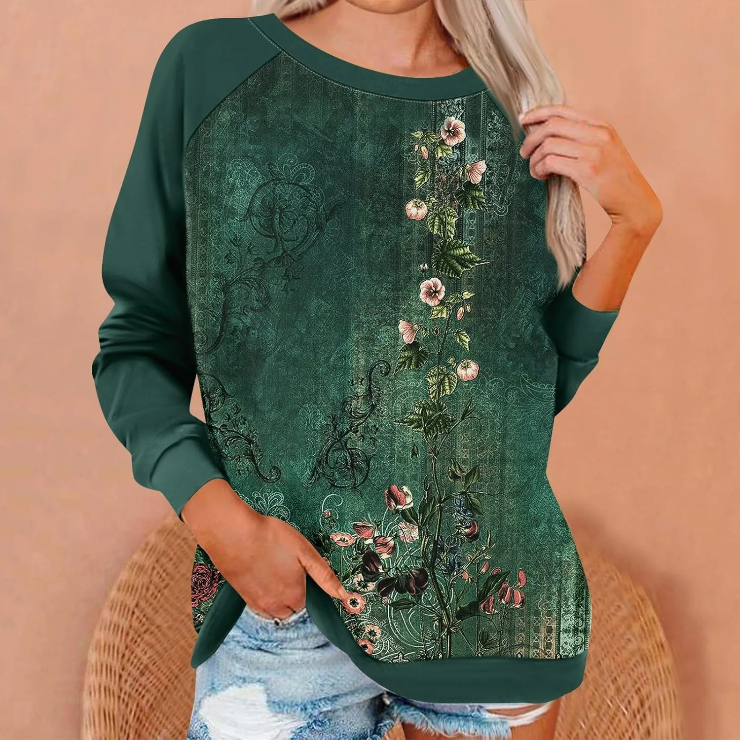 Sweatshirts for Women Floral Print Long Sleeve Cute Shirts Crewneck Graphic Plus Size Clothing Clothes