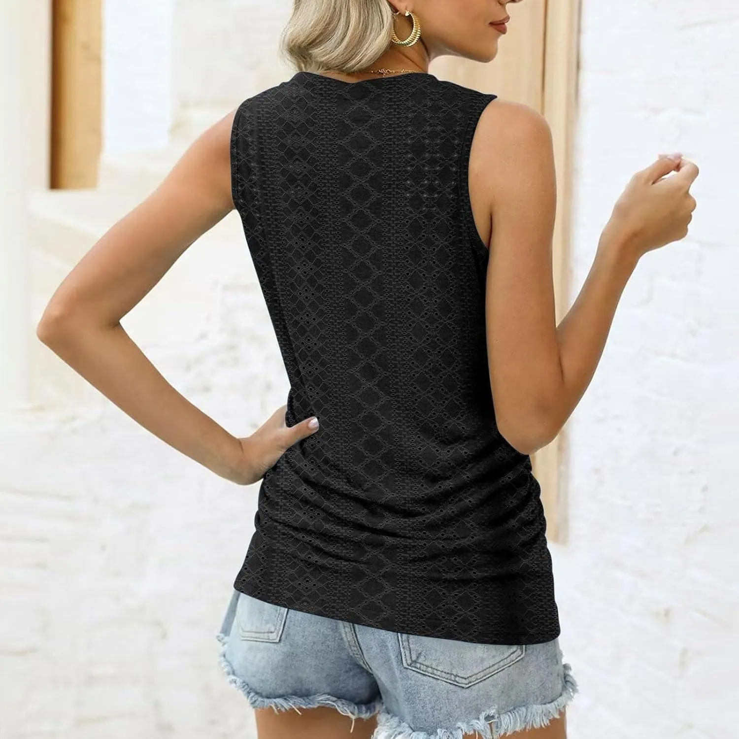 Womens Tank Tops Sleeveless Eyelet Shirts Crewneck Summer Tops Casual Loose Fit Basic Tees Beach Vacation Clothes